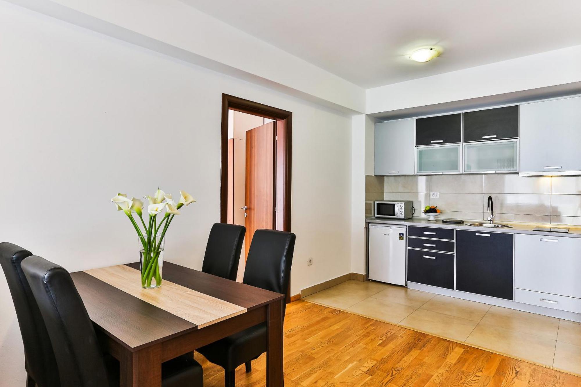 City Montesun Apartments 2 Будва Екстериор снимка