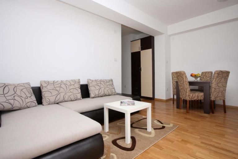 City Montesun Apartments 2 Будва Екстериор снимка